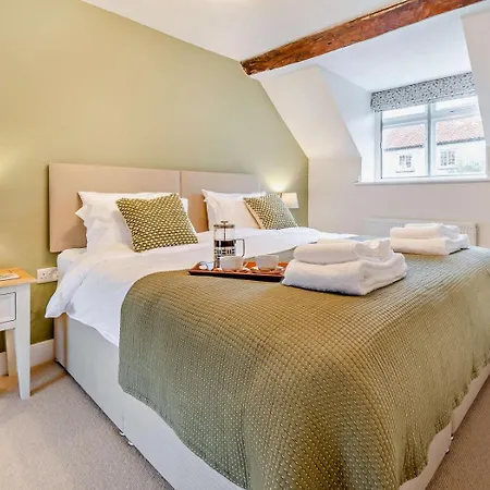 2 Bed In York Oc-93614 Nawton